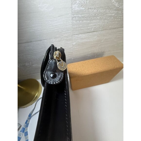 Authentic Vintage Valentino Black Leather Bag With Gold Logo Accent & Embossed D - Picture 13 of 13